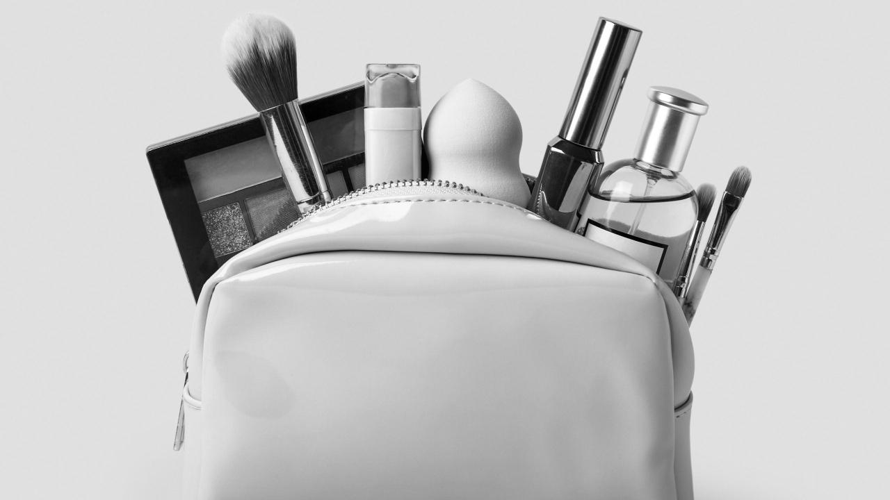 14 Beauty Products to Add to Your Travel Makeup Bag | Essence