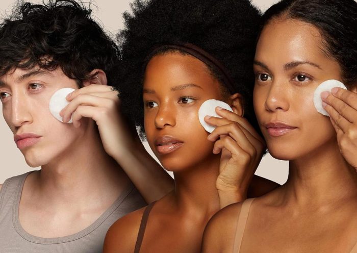 18 Best Travel, Beauty, and Skincare Products, According to Dermatologists